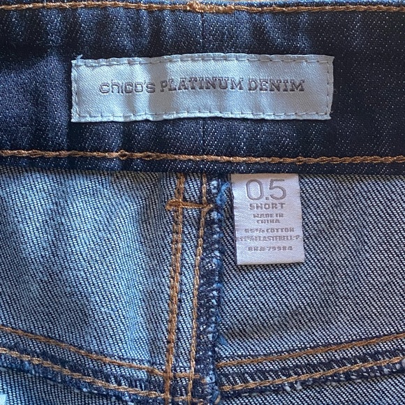 Chicos Platinum Denim Dark wash Women’s Jeans - ( US Size: S/6) - Picture 2 of 6
